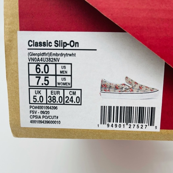 Classic Slip-On Vans - Picture 12 of 16